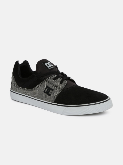 

DC Men Black & Grey HEATHROW V SE Leather Sneakers