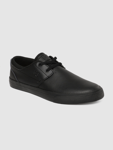 

DC Men Black Solid Leather Sneakers