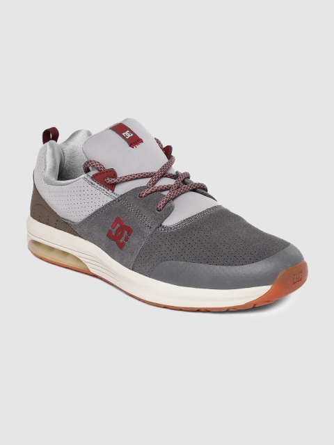 

DC Men Grey Solid Suede Sneakers