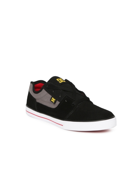 

DC Boys Black Sneakers