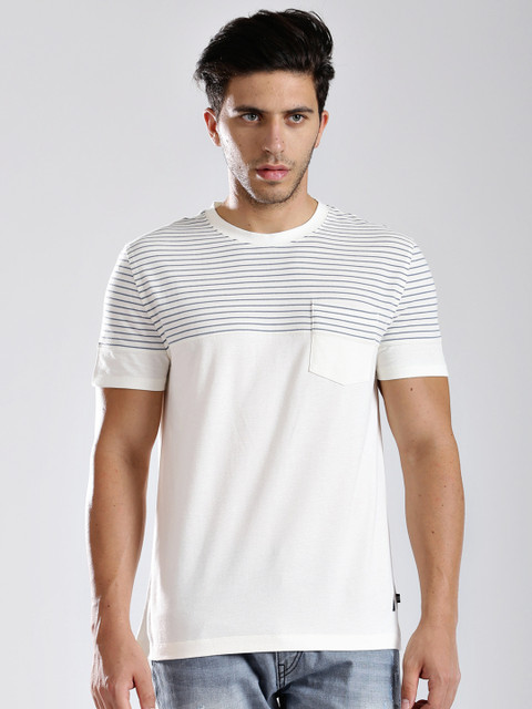 

Nautica Men Cream-Coloured & Blue T-shirt