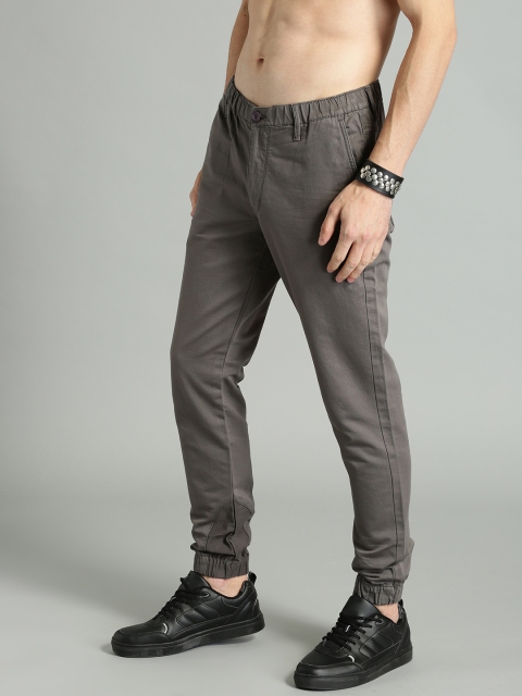 

Roadster Men Grey Regular Fit Solid Joggers