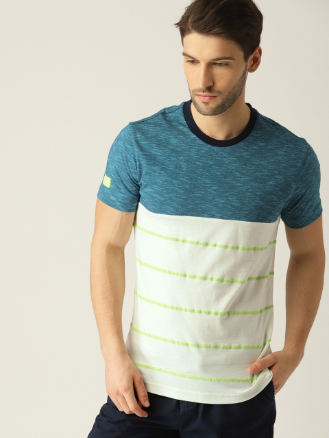 

United Colors of Benetton Men Blue & White Striped Round Neck T-shirt