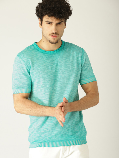 

United Colors of Benetton Men Green Solid Round Neck T-shirt