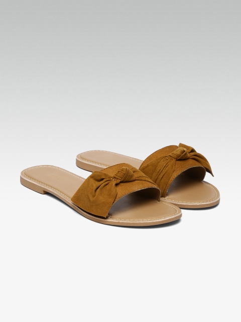 

Steve Madden Women Tan Solid Leather Open Toe Flats