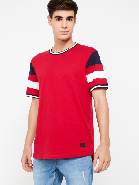 

Bossini Men Red Solid Round Neck T-shirt
