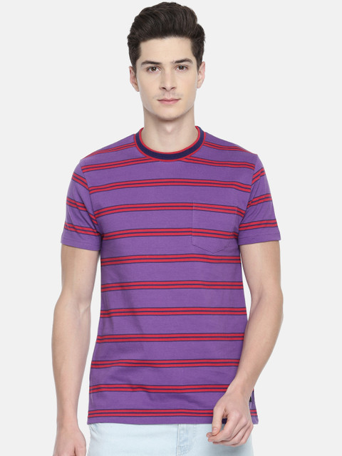 

Bossini Men Purple Striped Round Neck T-shirt