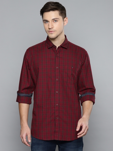 

Louis Philippe Jeans Men Maroon & Black Super Slim Fit Checked Casual Shirt