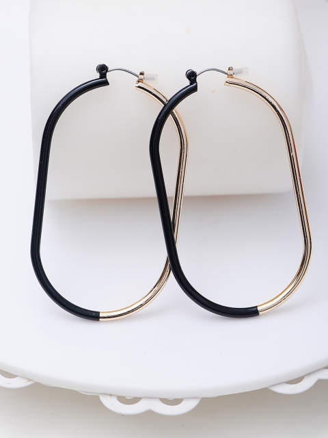

justpeachy Gold-Toned & Black Geometric Hoop Earrings