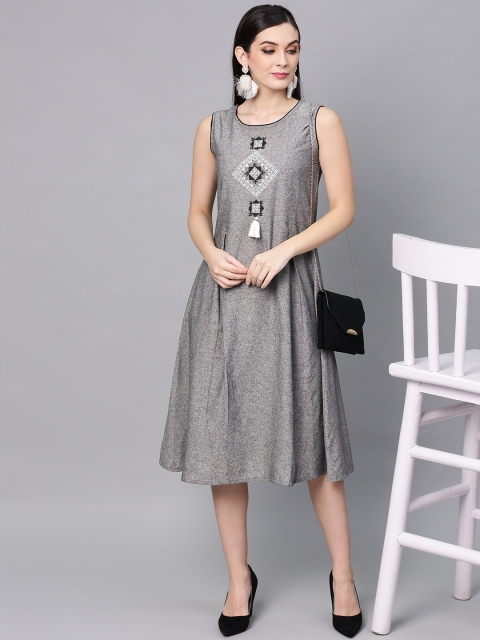 

AKS Women Grey Solid A-Line Dress