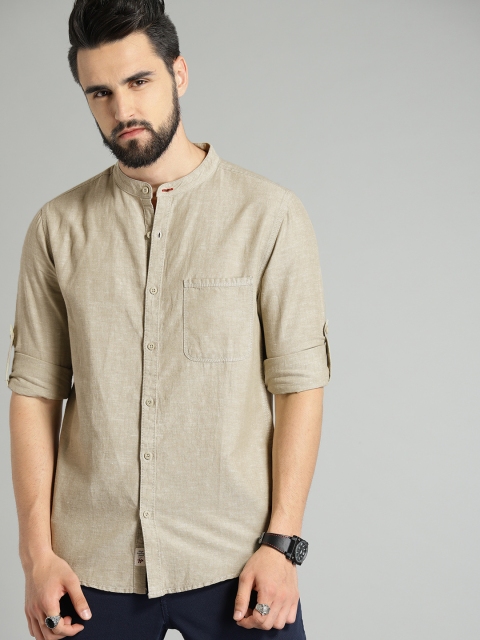 

Roadster Men Khaki Solid Linen Casual Shirt