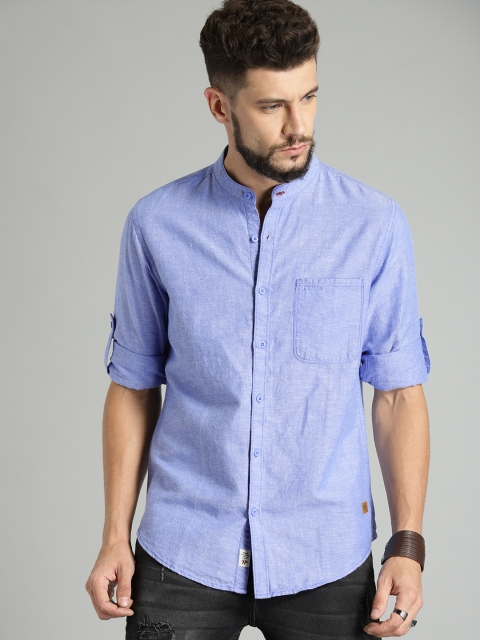 

Roadster Men Blue Regular Fit Solid Casual Chambray Shirt