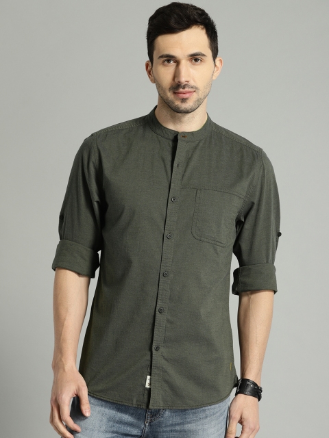 

Roadster Men Olive Green & Grey Melange Regular Fit Solid Casual Shirt