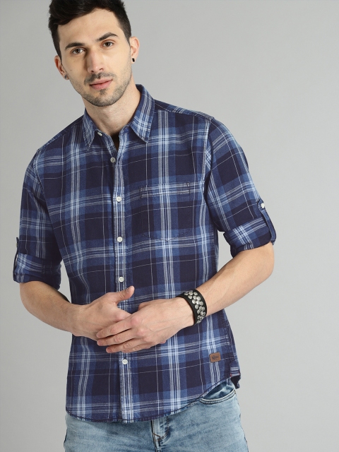 

Roadster Men Navy Blue & Grey Indigo Washed Yarn Dyed Checked Casual Shirt