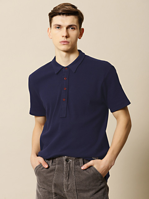 

Mr Bowerbird Men Navy Blue Solid Tailored Fit Polo Collar T-shirt