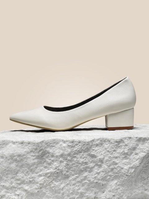 

her by invictus Women White Solid Cushioned Pumps