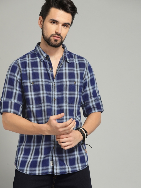 

Roadster Men Blue Washed Indigo Yarn Dyed Checked Casual Shirt