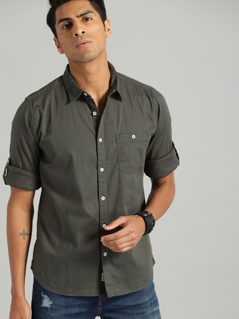

Roadster Men Charcoal Grey Solid Cotton Twill Casual Shirt