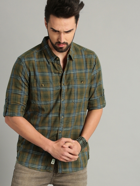

Roadster Men Olive Green & Blue Checked Slub Casual Shirt