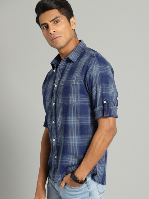 

Roadster Men Navy Blue Washed Indigo Checked Casual Shirt