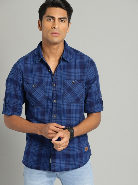 

Roadster Men Navy Blue Washed Indigo Yarn Dyed Checked Casual Shirt