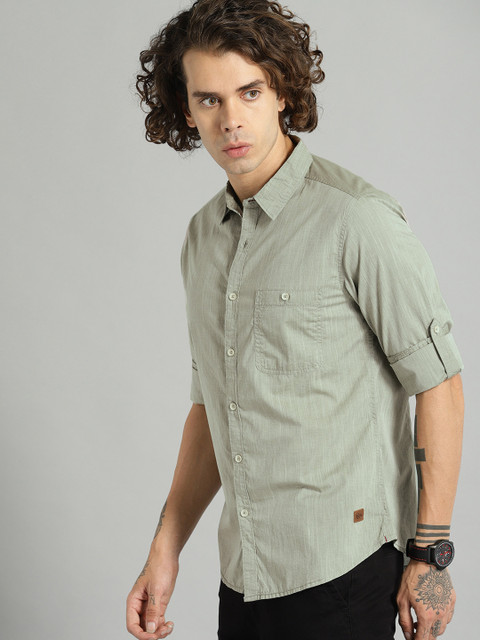 

Roadster Men Green Textured Arctic Casual Shirt
