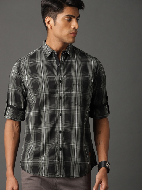 

Roadster Men Black & Grey Summer Shadow Check Casual Shirt