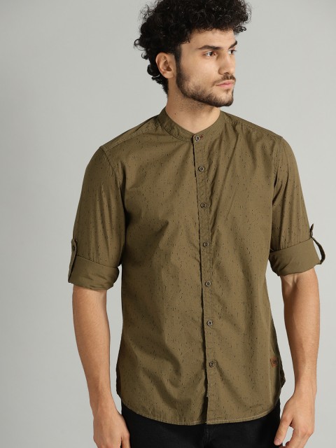 

Roadster Men Olive Green & Black Regular Fit Printed Cotton Casual Shirt