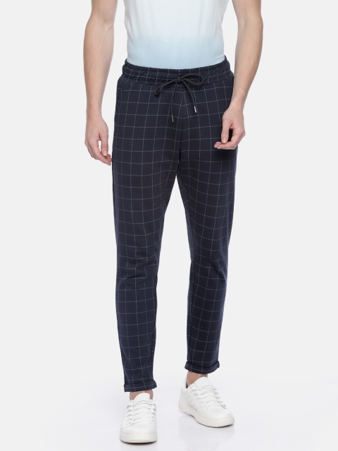 

People Men Navy Blue Regular Fit Checked Regular Trousers