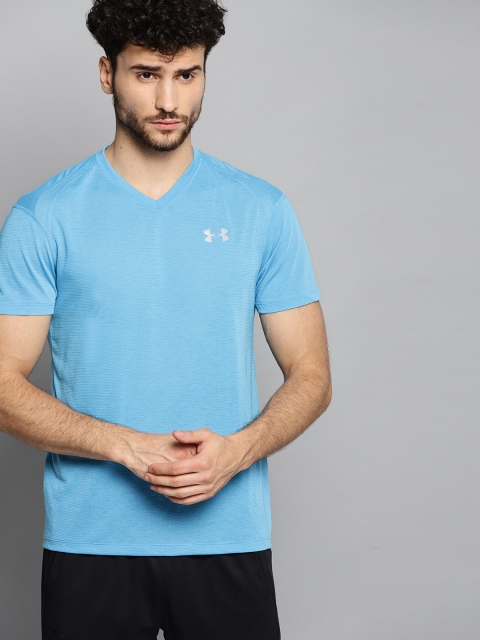 

UNDER ARMOUR Men Blue Solid Streaker 2.0 V-Neck T-shirt