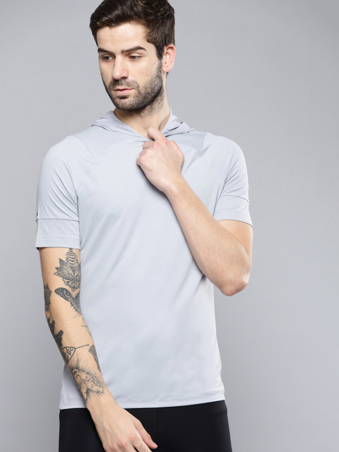 

UNDER ARMOUR Men Grey Rush Hoodie T-shirt