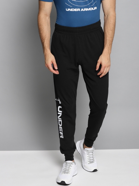 

UNDER ARMOUR Men Black Sportstyle Graphic Print Joggers