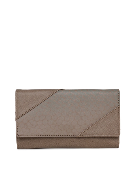 

Baggit Women Grey Solid Two Fold Wallet