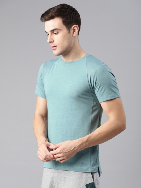 

HRX by Hrithik Roshan Men Blue Solid Round Neck Yoga T-shirt