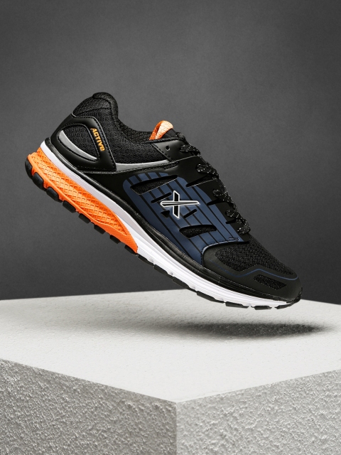 

HRX by Hrithik Roshan Men Black Road Running Shoes