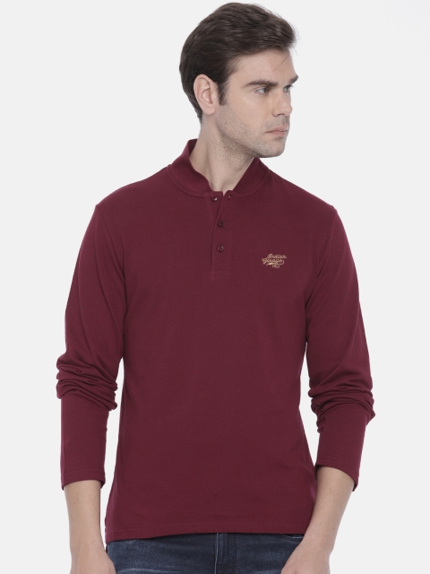 

The Indian Garage Co Men Maroon Solid Henley Neck T-shirt