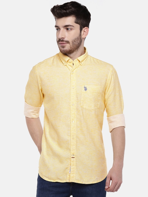 

U.S. Polo Assn. Men Yellow Tailored Fit Solid Casual Shirt