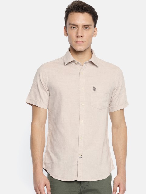 

U.S. Polo Assn. Men Beige Tailored Fit Solid Casual Shirt