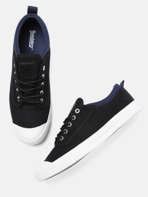 

Roadster Men Black Sneakers