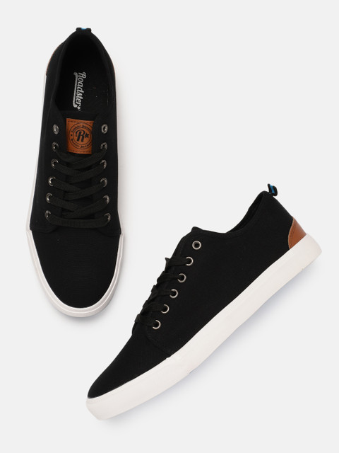 

Roadster Men Black Sneakers