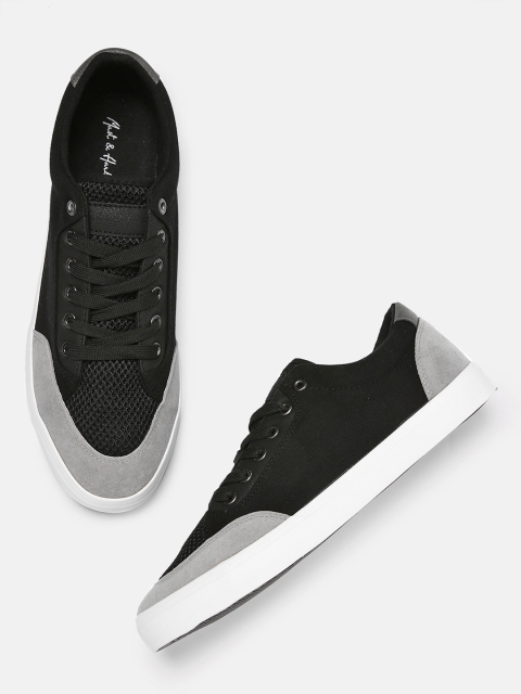 

Mast & Harbour Men Black & Grey Colourblocked Sneakers