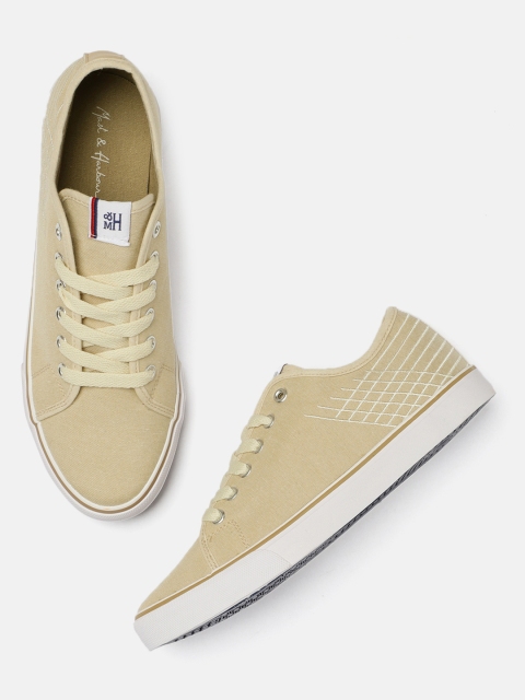 

Mast & Harbour Men Beige Striped Sneakers