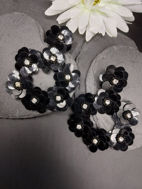 

ToniQ Black Floral Drop Earrings