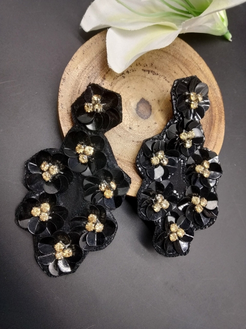 

ToniQ Black Floral Drop Earrings