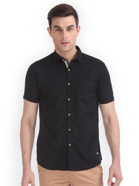 

Cherokee Men Black Regular Fit Solid Casual Shirt