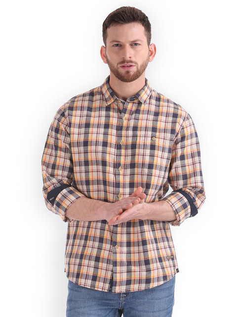 

Cherokee Men Beige & Black Regular Fit Checked Casual Shirt