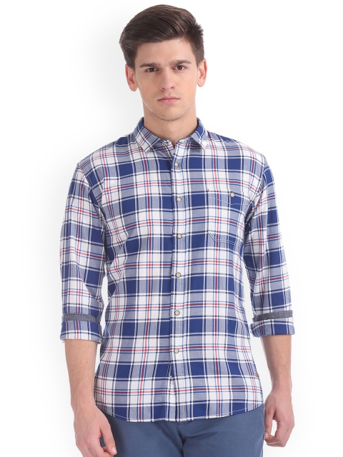 

Cherokee Men White & Navy Blue Regular Fit Checked Casual Shirt