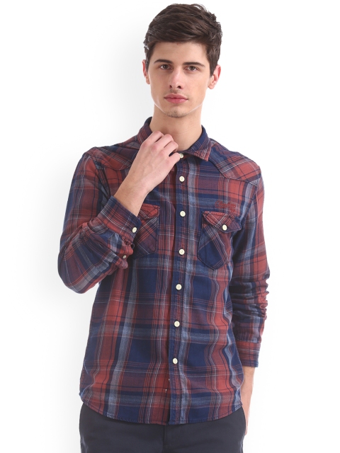 

Cherokee Men Red & Navy Blue Regular Fit Checked Casual Shirt