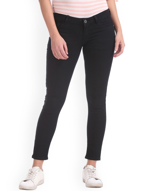 

Sugr Women Black Skinny Fit Mid-Rise Clean Look Jeans