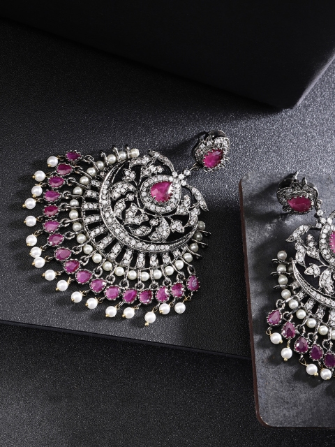 

Designs By Jewels Galaxy Gunmetal-Toned Rhodium-Plated Handcrafted Crescent Chandbalis, Metallic